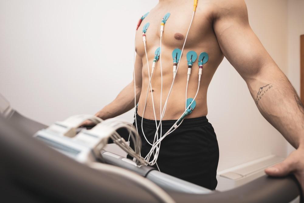 A person doing a Treadmill Stress Test in Bangalore